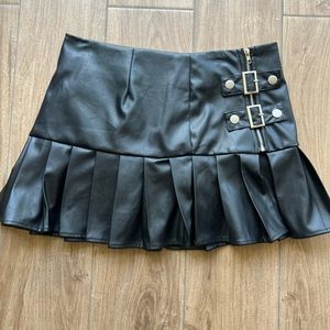 fashion nova mini skirt